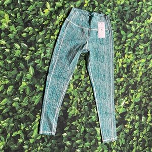 NWT BuffBunny Leggings